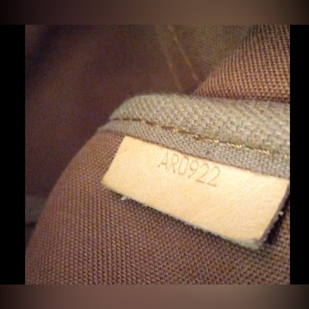 Louis Vuitton bags - Picture 15 of 15